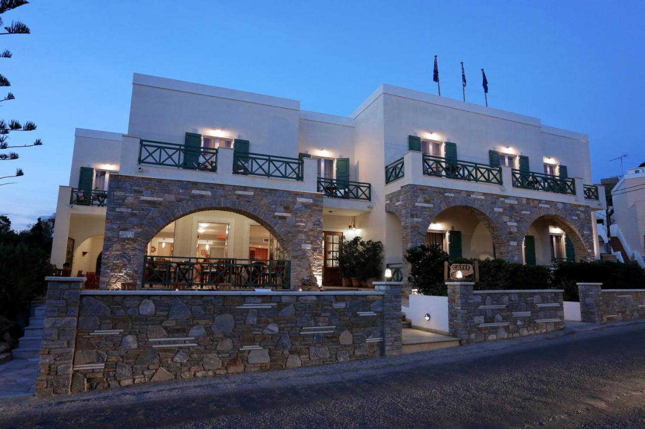 Brazzera Hotel Finikas  Exterior photo