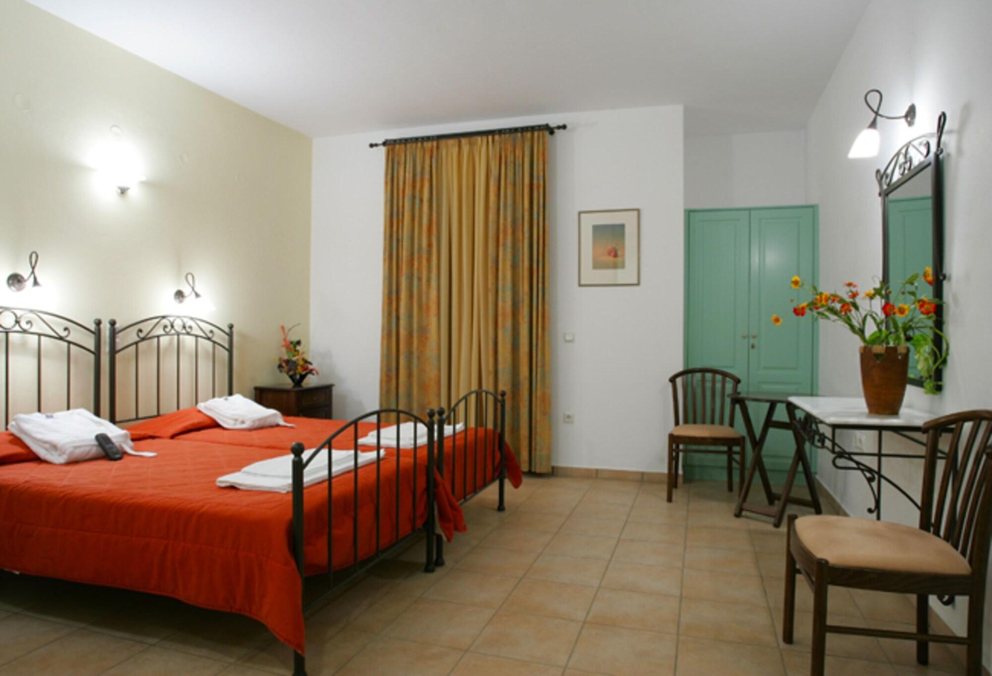 Brazzera Hotel Finikas  Exterior photo