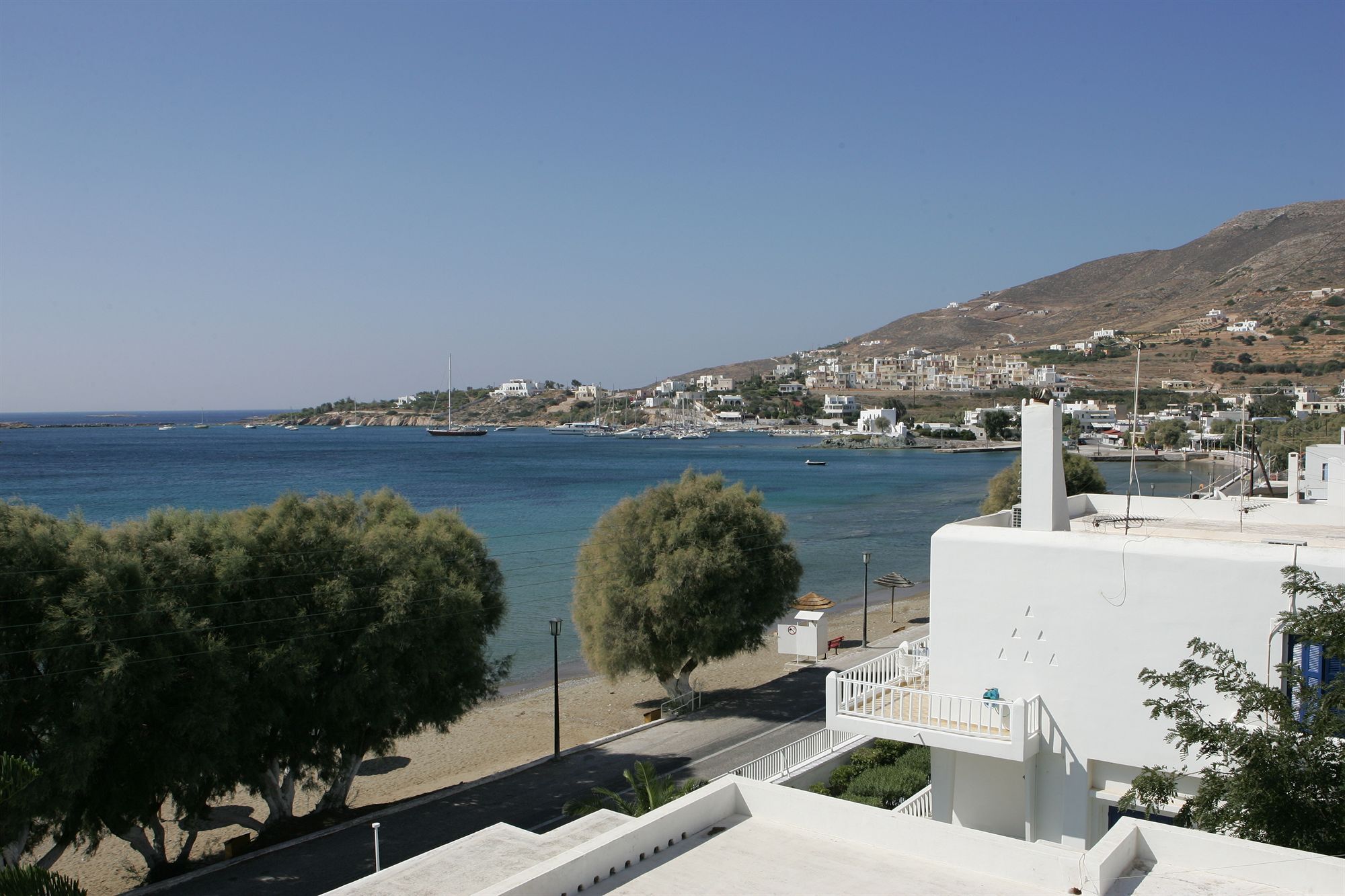 Brazzera Hotel Finikas  Exterior photo